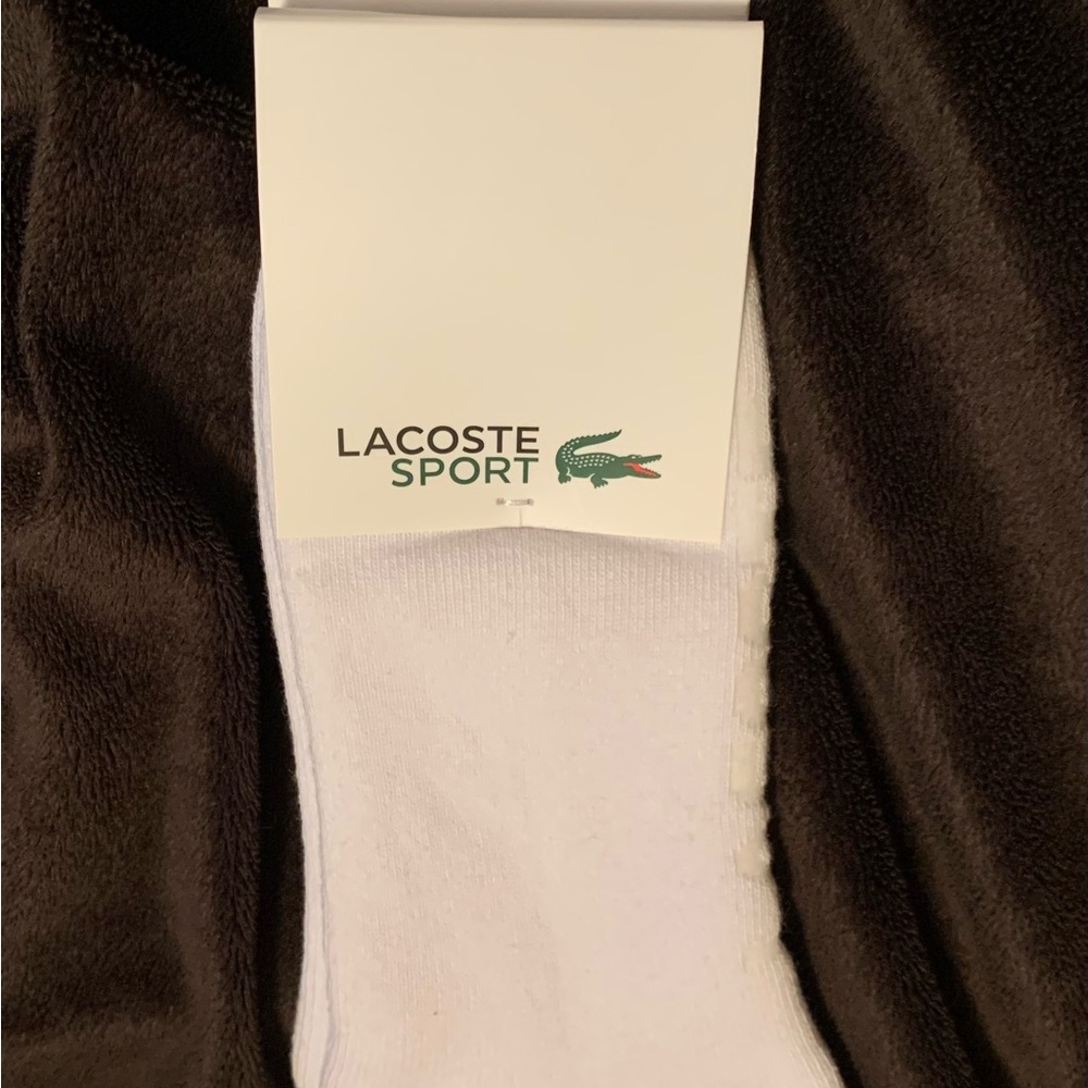 LACOSTE mens/unisex ankle sport 92% cotton white socks size 6-9 NWT